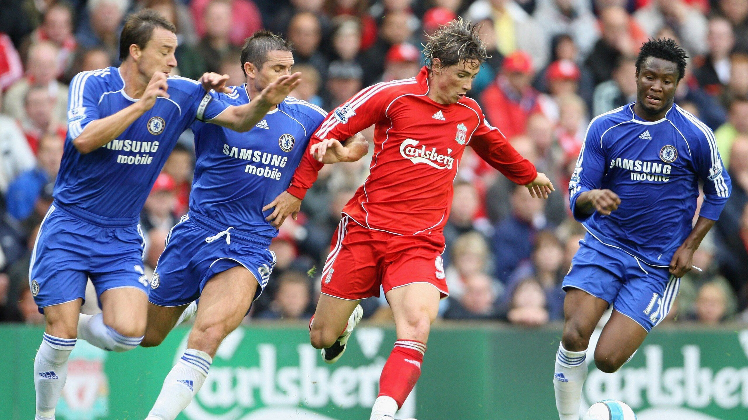 华体会app注册-德甲比赛火力全开：攻势如潮的对决，德甲比赛集锦