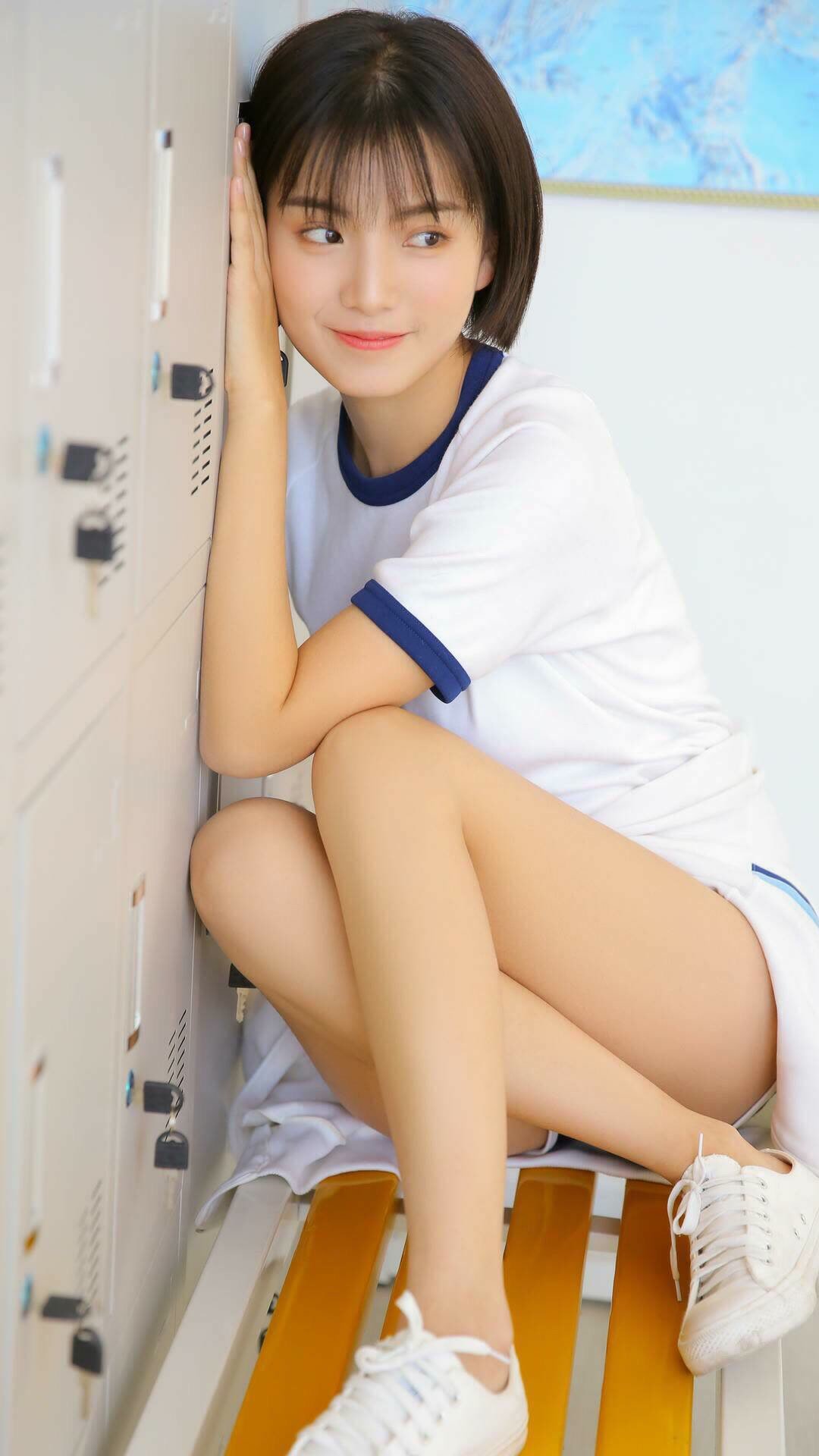 五大联赛边路防守强度成为新焦点，边路球员排名